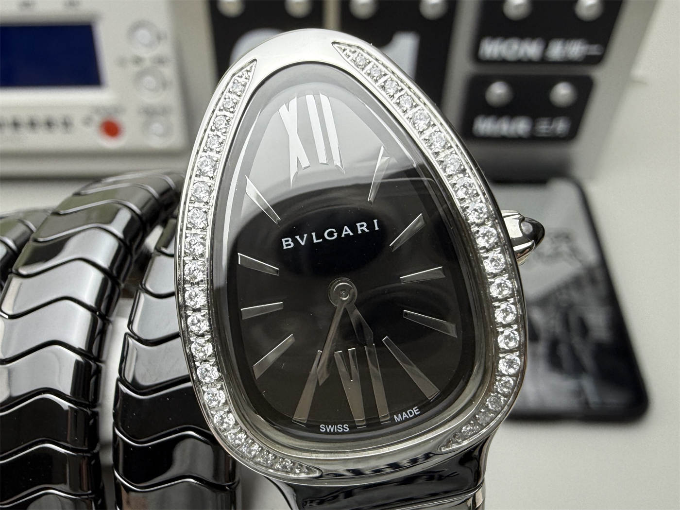 Bvlgari Serpenti 102803 Replica – Black Diamond Ceramic Watch
