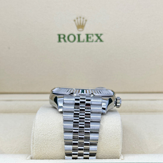 Rolex Replica Watch Sky-Dweller, 42mm, Oystersteel and 18k White Gold, Blue, Jubilee, 336934-0006