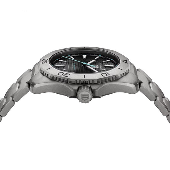TAG Heuer Aquaracer Professional 200 Solargraph, Titanium, 40mm, WBP1180.BF0000