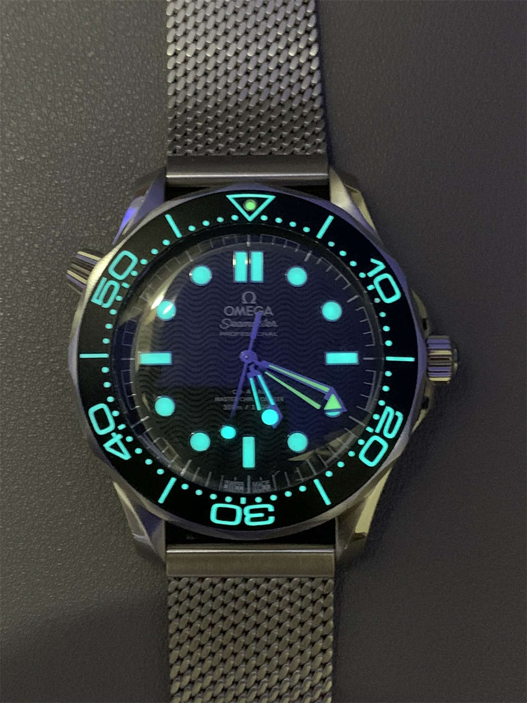 VS Factory Seamaster 300M Replica – Black Dial 42mm Stainless Steel